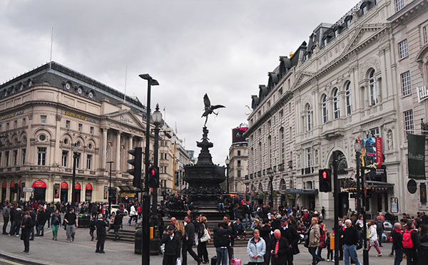 注冊(cè)英國公司后，董事能否以該公司名義辦理赴英簽證